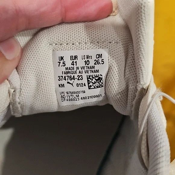 Puma Women's  Syke Athletic Shoes White Beige Peach 374764-23 Sz 10 NWOT/NO BOX - Picture 11 of 14